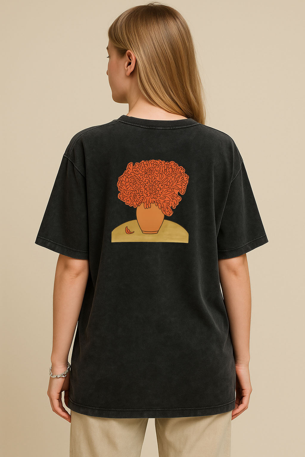 🎨🌼."Pottery Blossoms" washed T-shirt