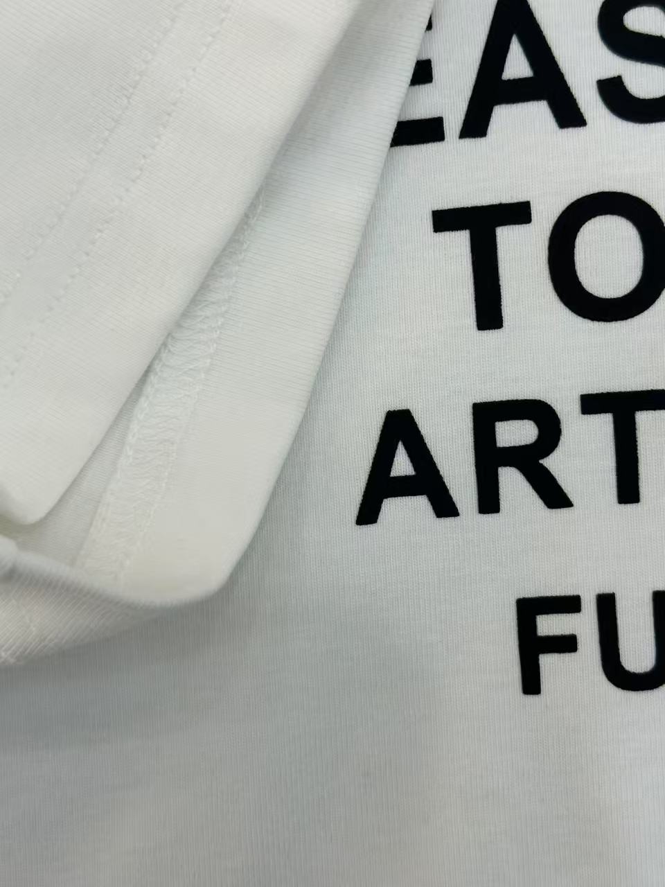Fost Fish Women’s Graphic Crop Hoodie