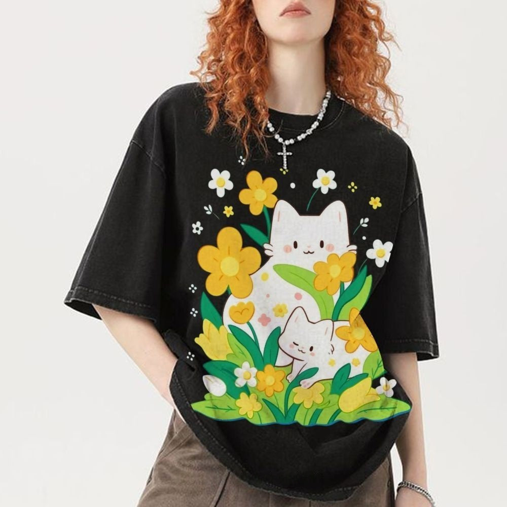 🌼 Garden Cats Oversized Tee – Soft Grunge Edition
