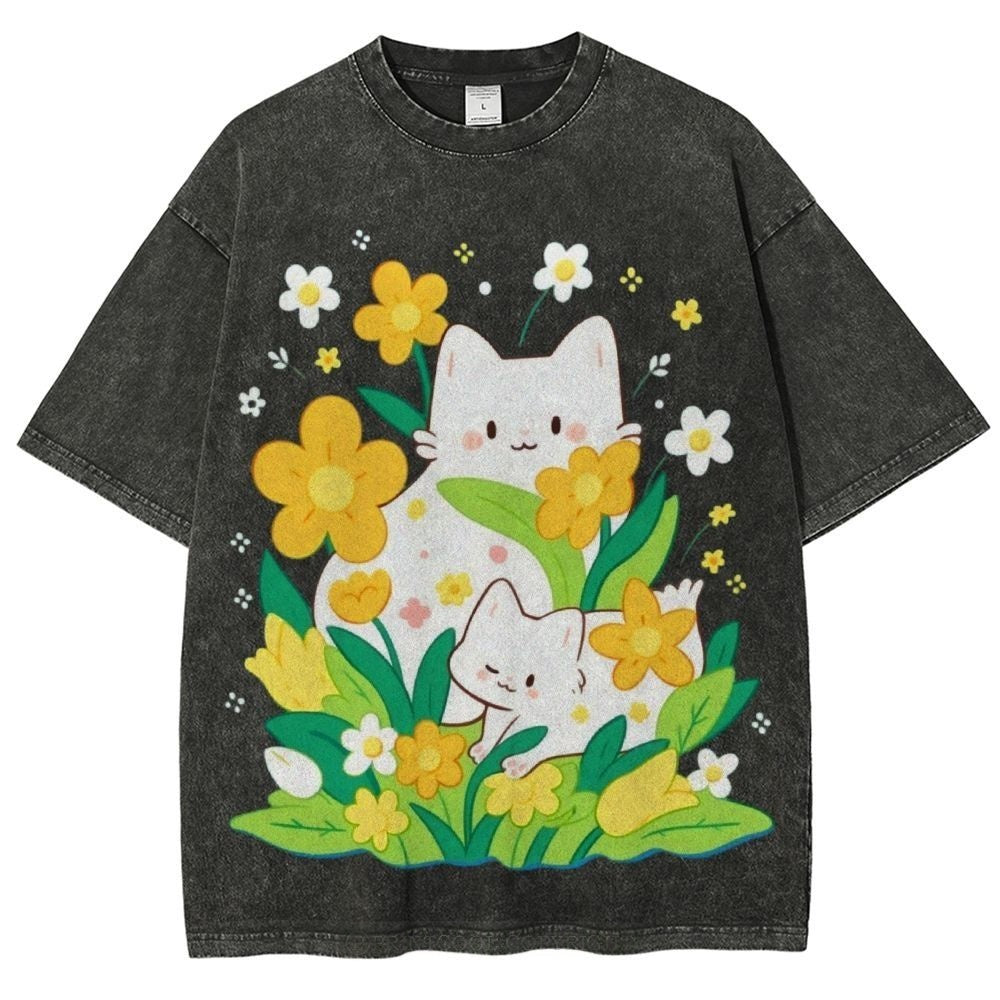 🌼 Garden Cats Oversized Tee – Soft Grunge Edition