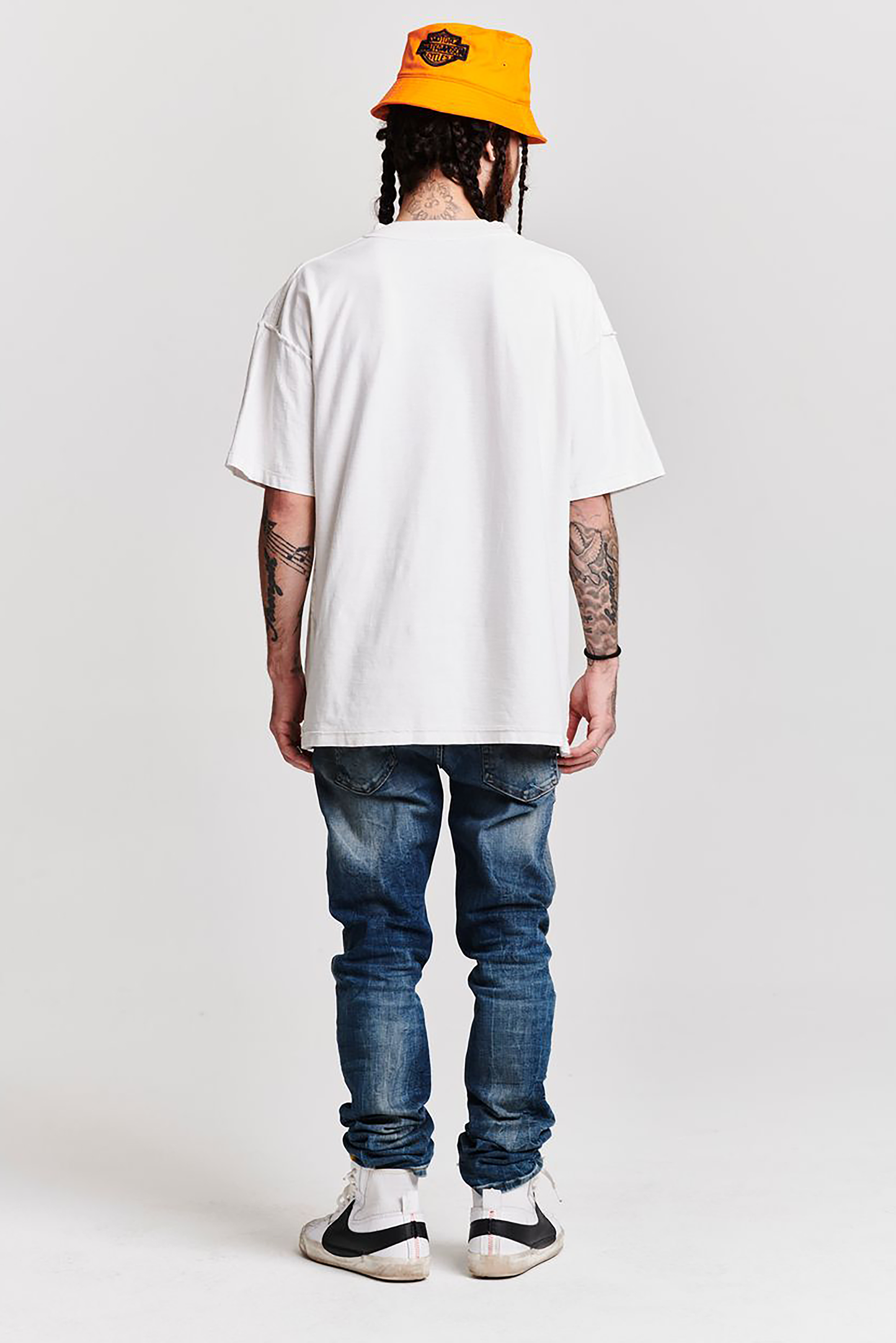 SKATE FRONT PRINT OVERSIZED T-SHIRT WHITE