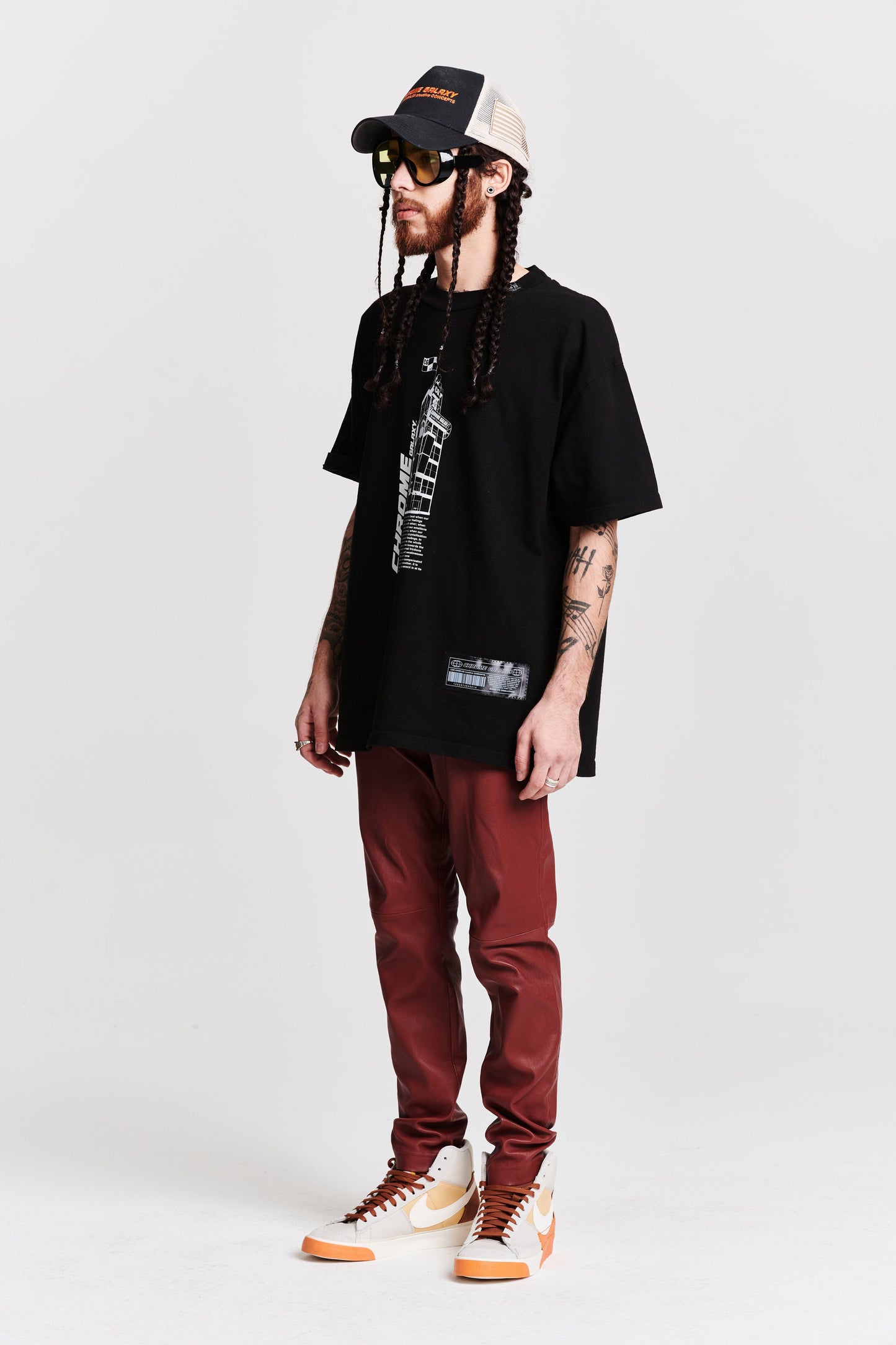 BUILDING OVERSIZED T-SHIRT BLACK