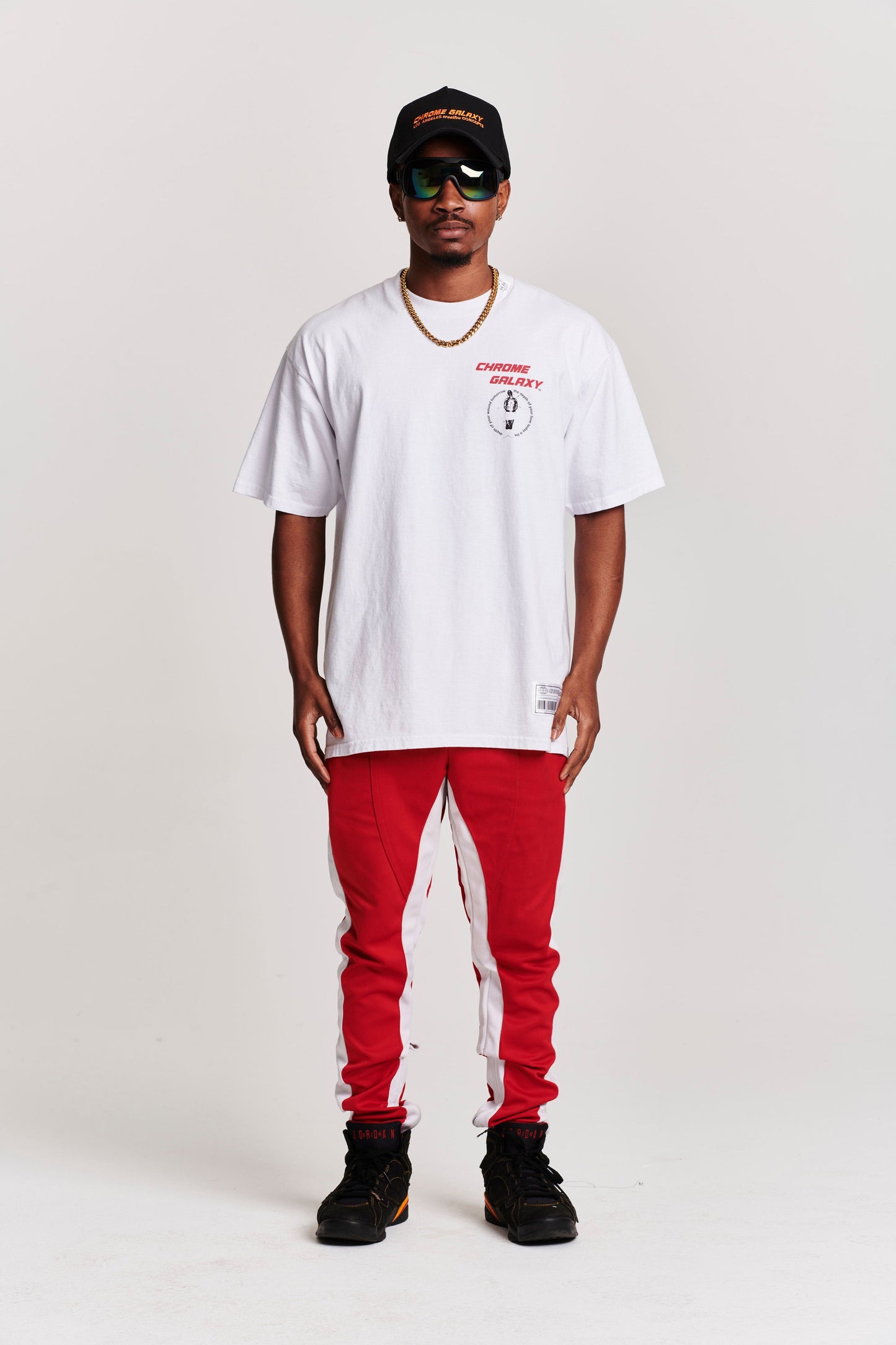 TARGET PIERCED BY LOVE OVERSIZED SHORT SLEEVE T-SHIRT WHITE