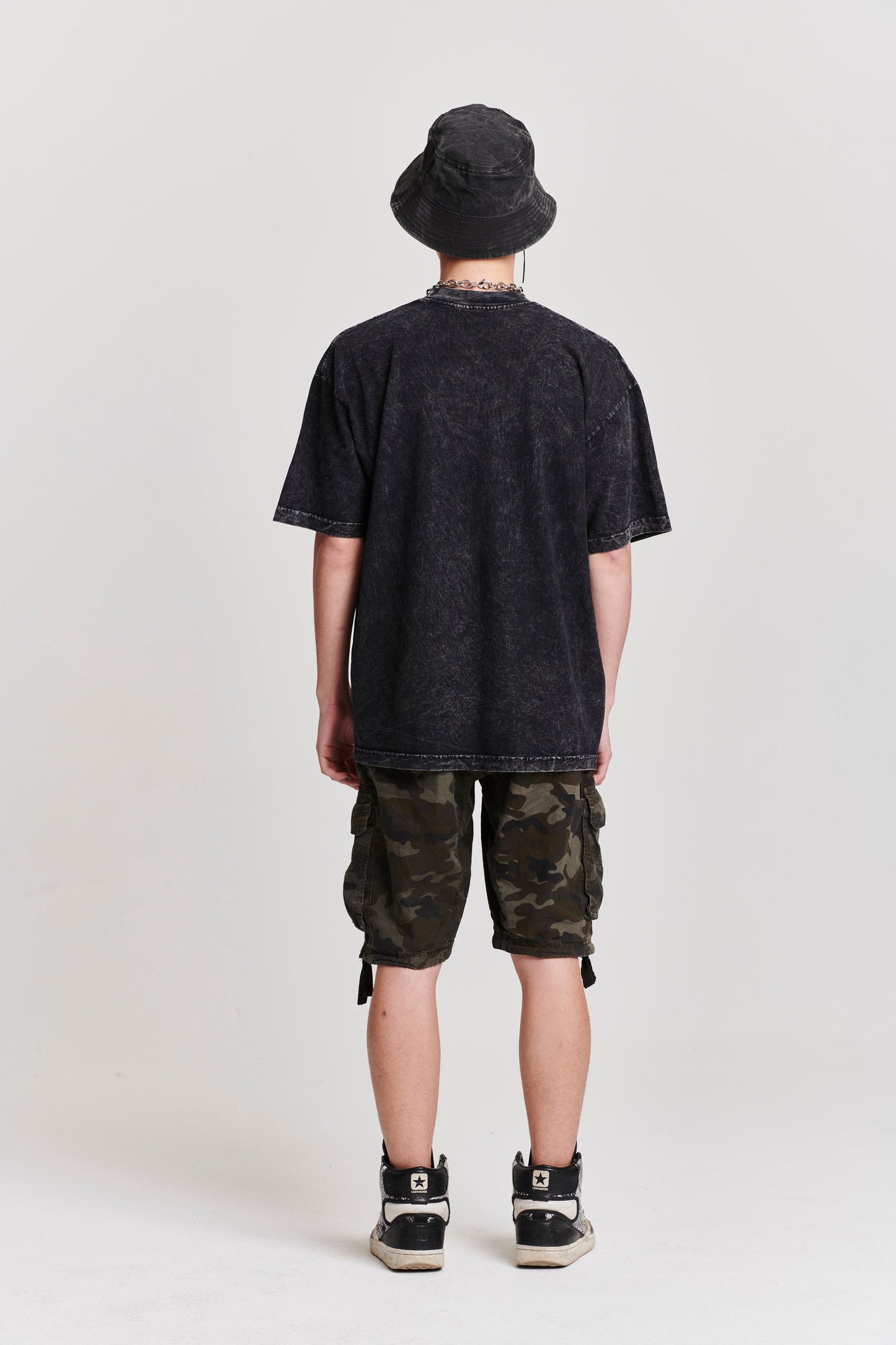 ROAM THE UNKNOWN OVERSIZED SHORT SLEEVE T-SHIRT CHARCOAL GREY